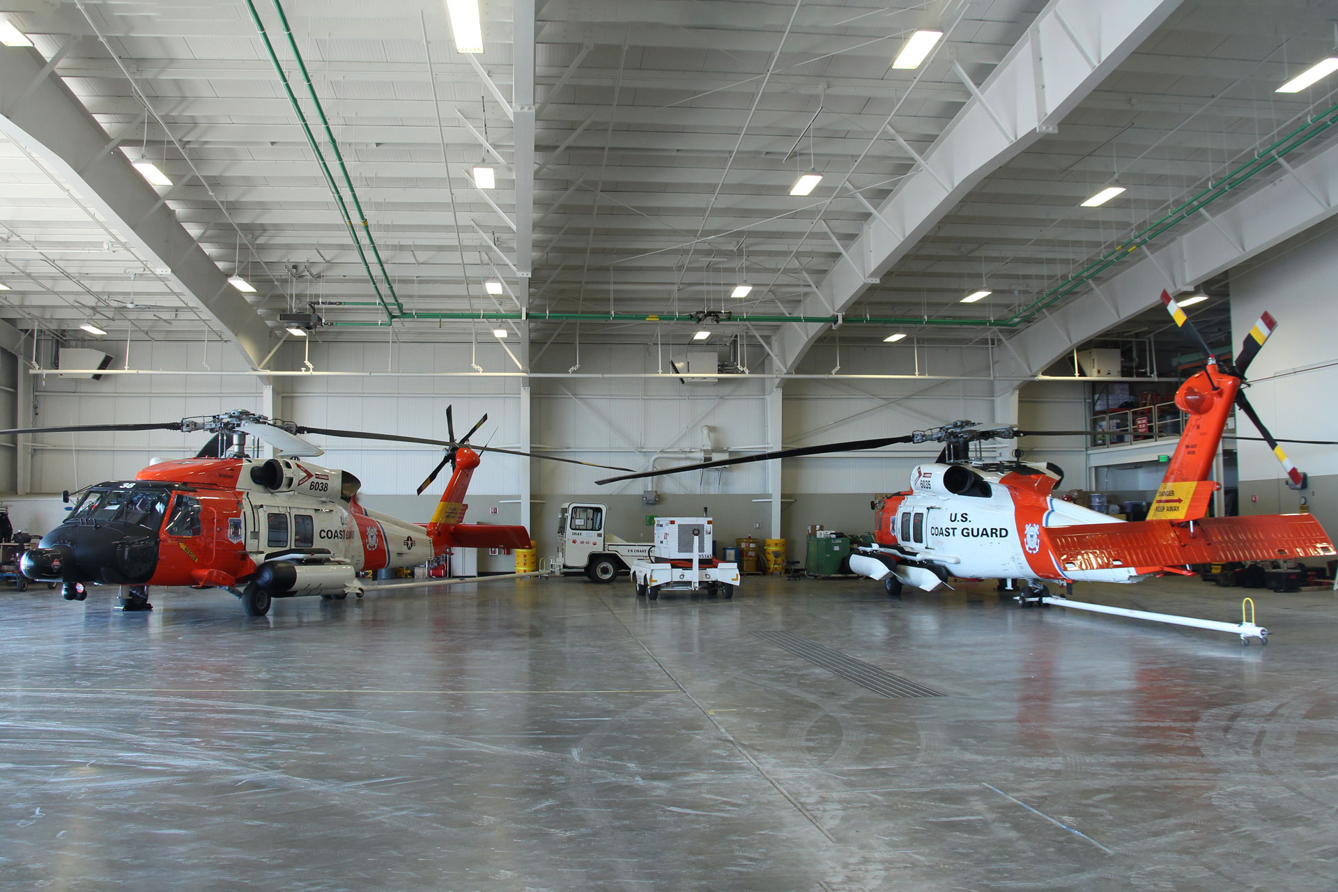 Deadhorse Aviation Center Hangar 1