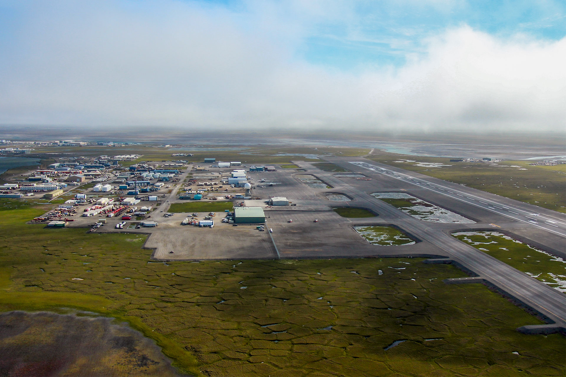 Deadhorse Aviation Center runway, taxiway and apron